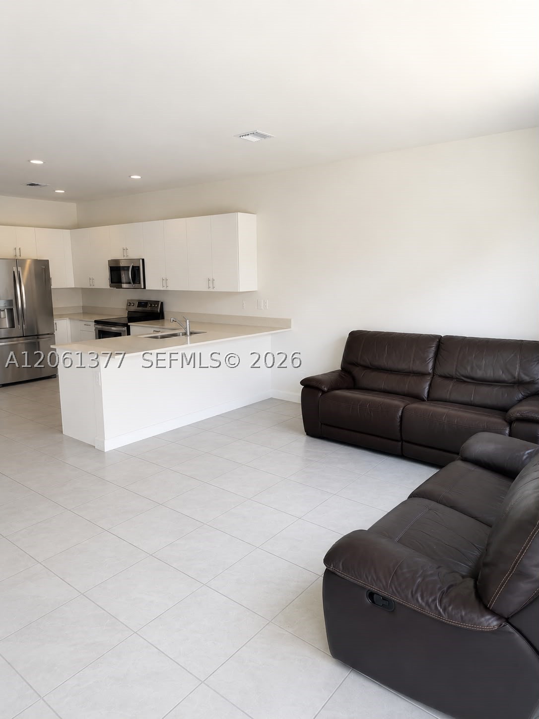 11916 Sw 246th Ln Property Photo 6