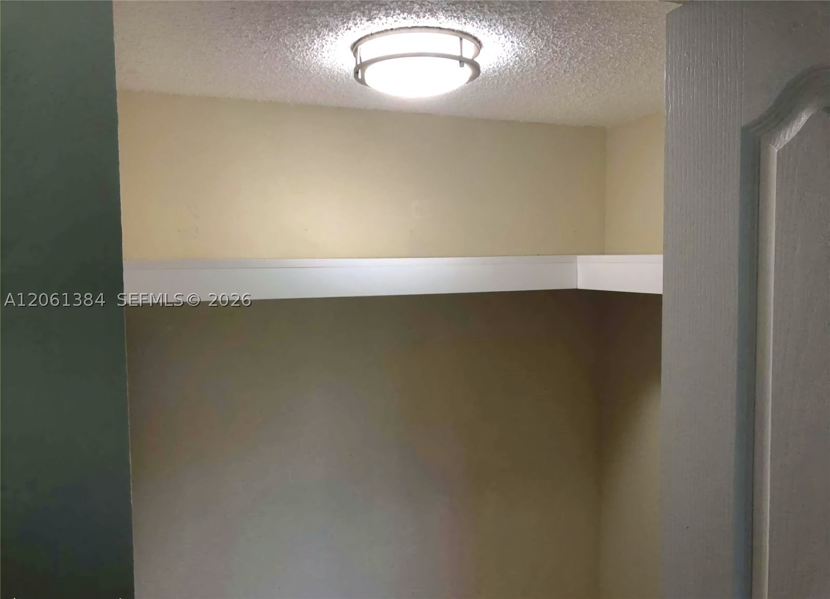 4235 N University Dr 306 Property Photo 5