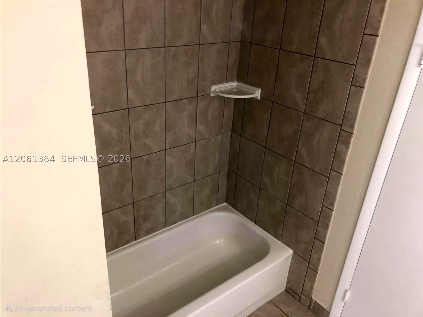 4235 N University Dr 306 Property Photo 6