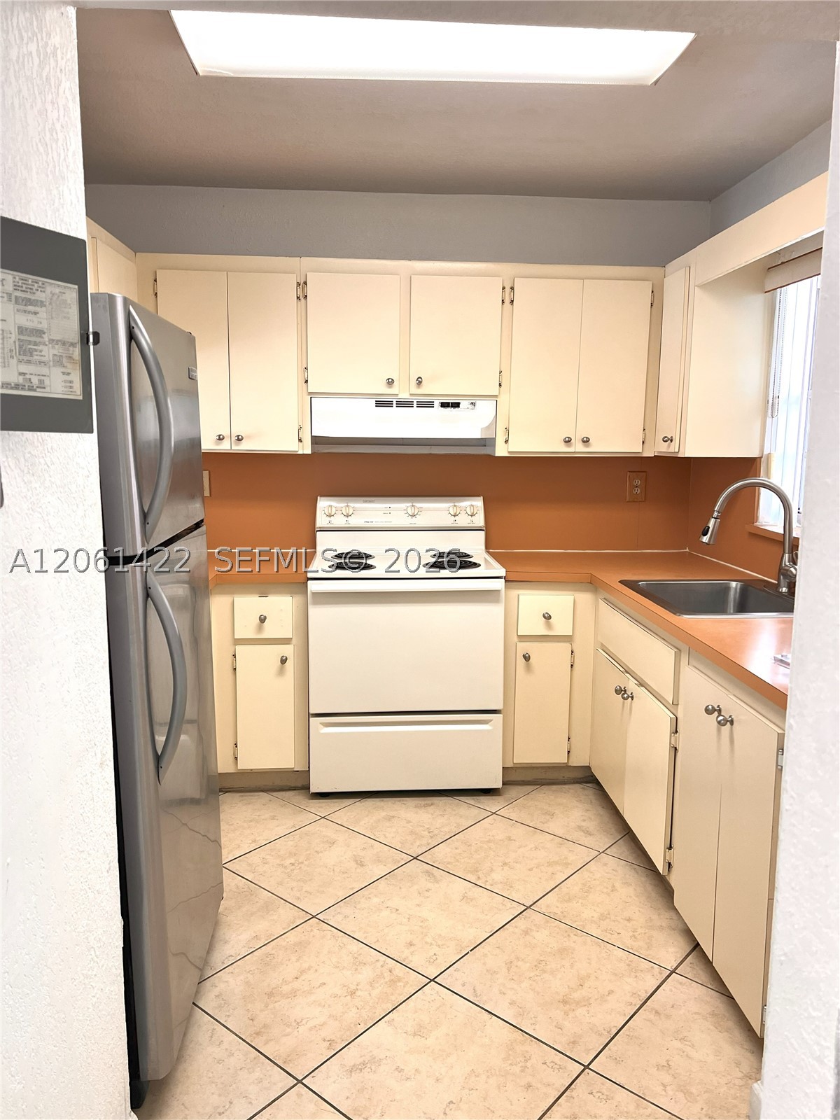 401 NW 72ND AVE 304B Property Photo 1