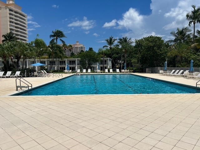 881 Ocean Dr Th3 Property Photo 15