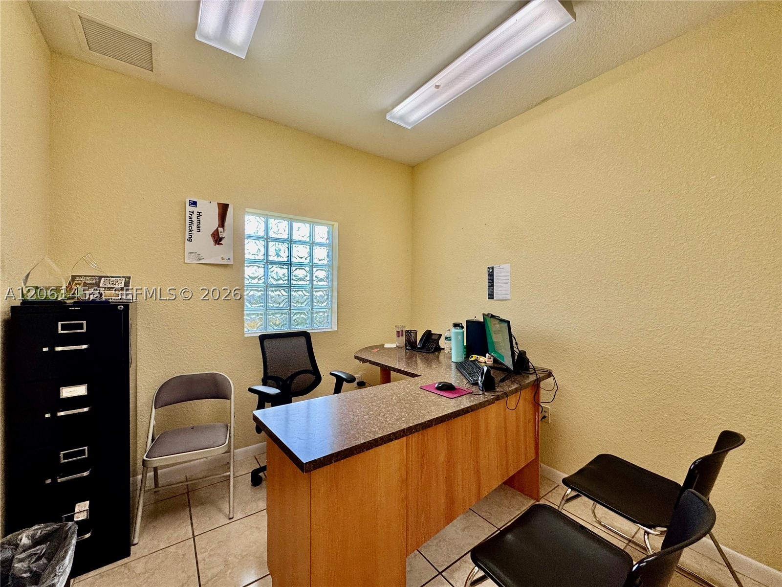 778 W Palm Dr Property Photo 6
