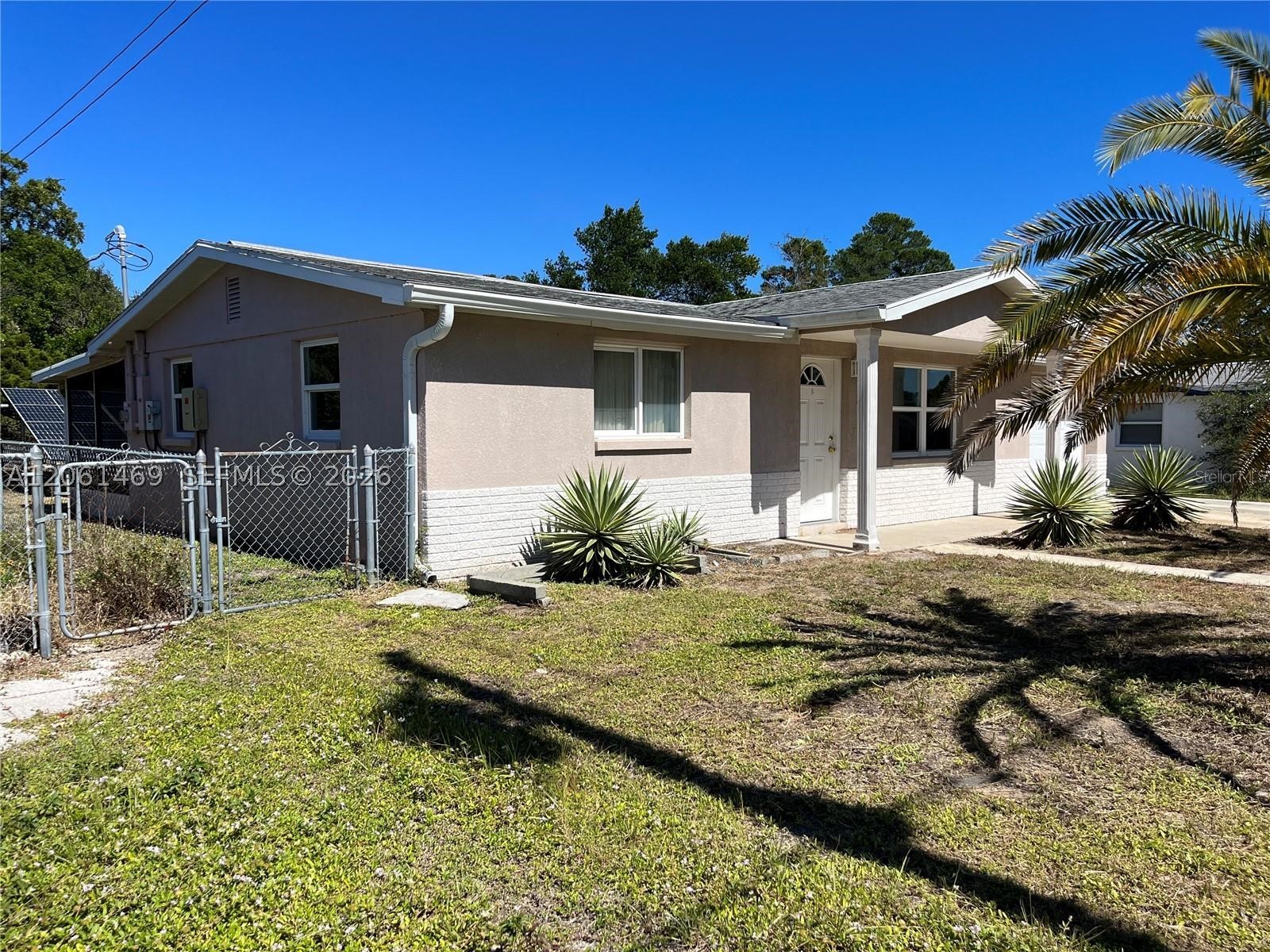 7407 University Drive Property Photo 5