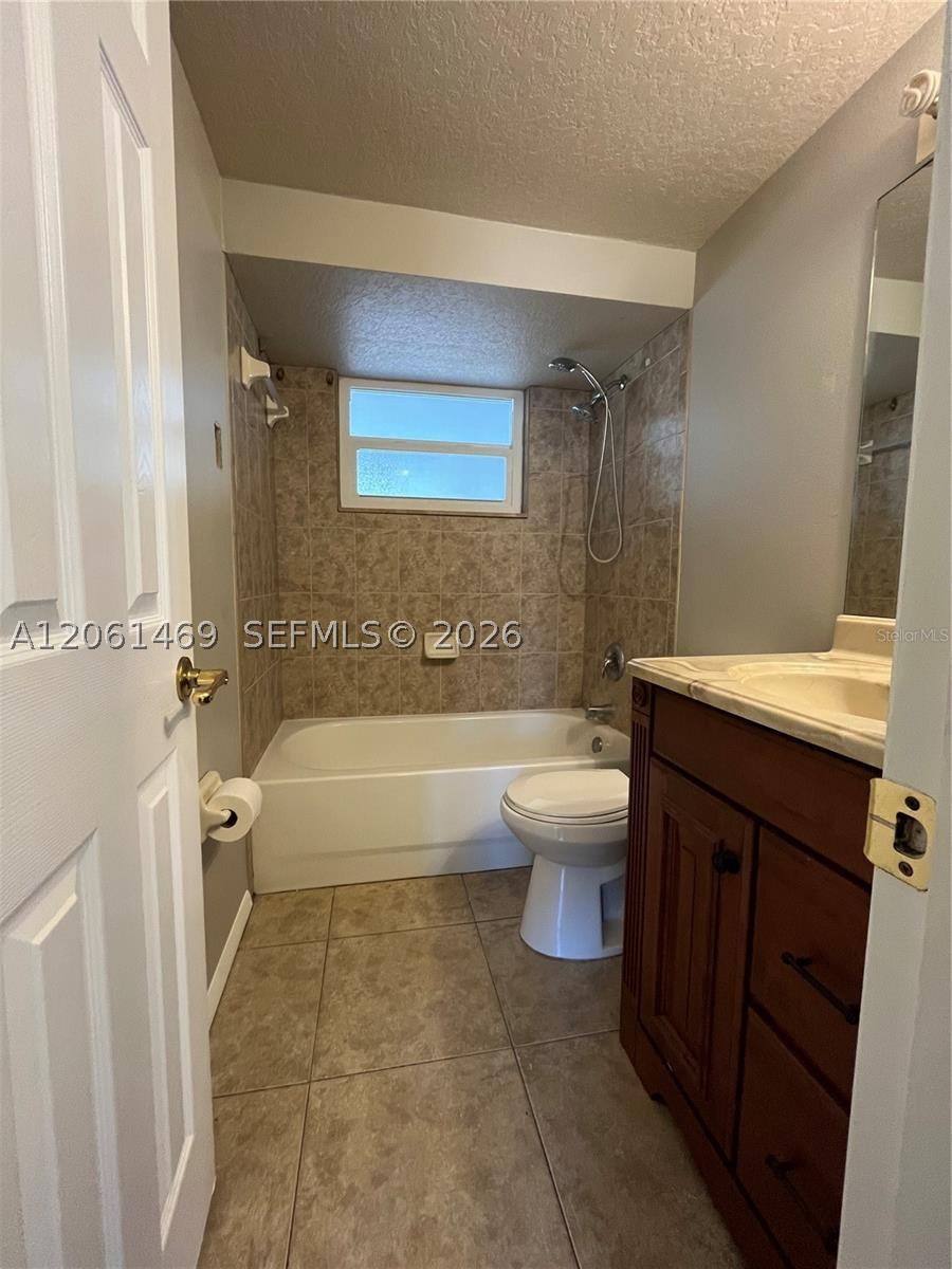 7407 University Drive Property Photo 13
