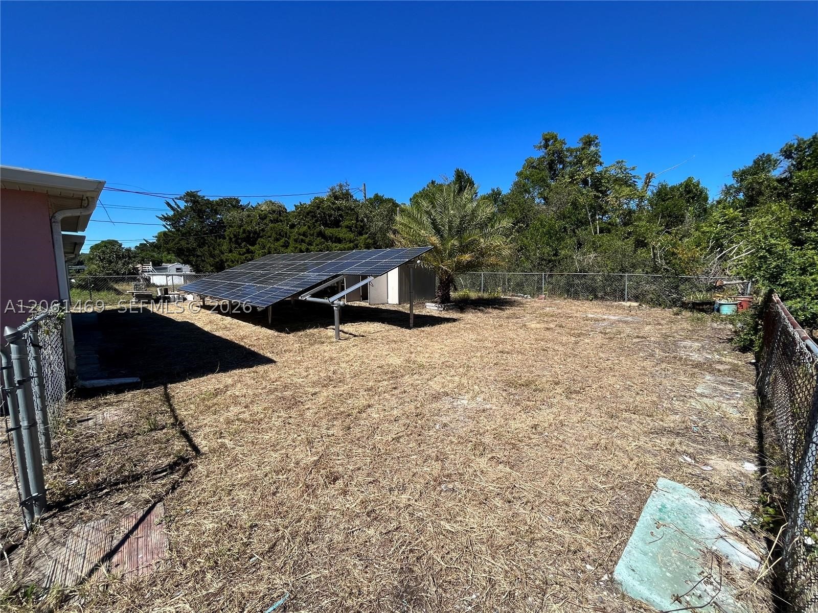 7407 University Drive Property Photo 21