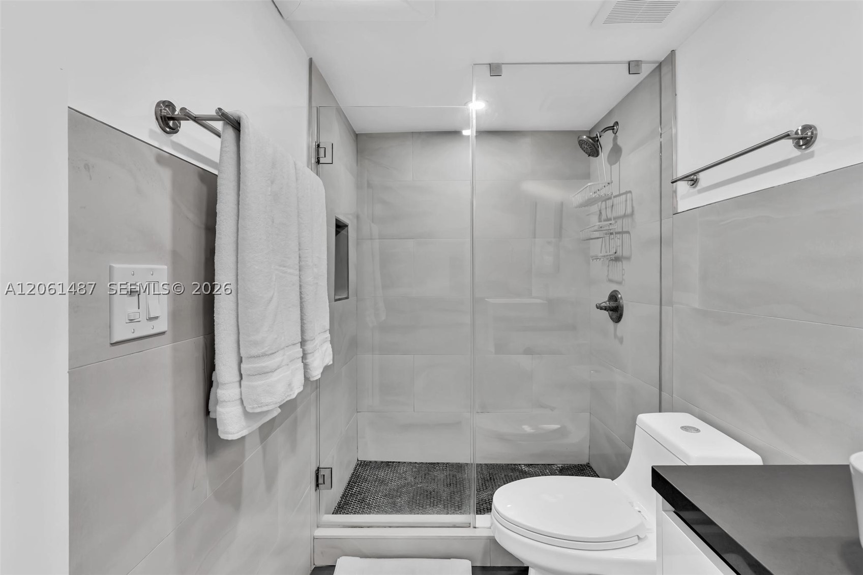 2301 E Collins Ave 1543 Property Photo 10