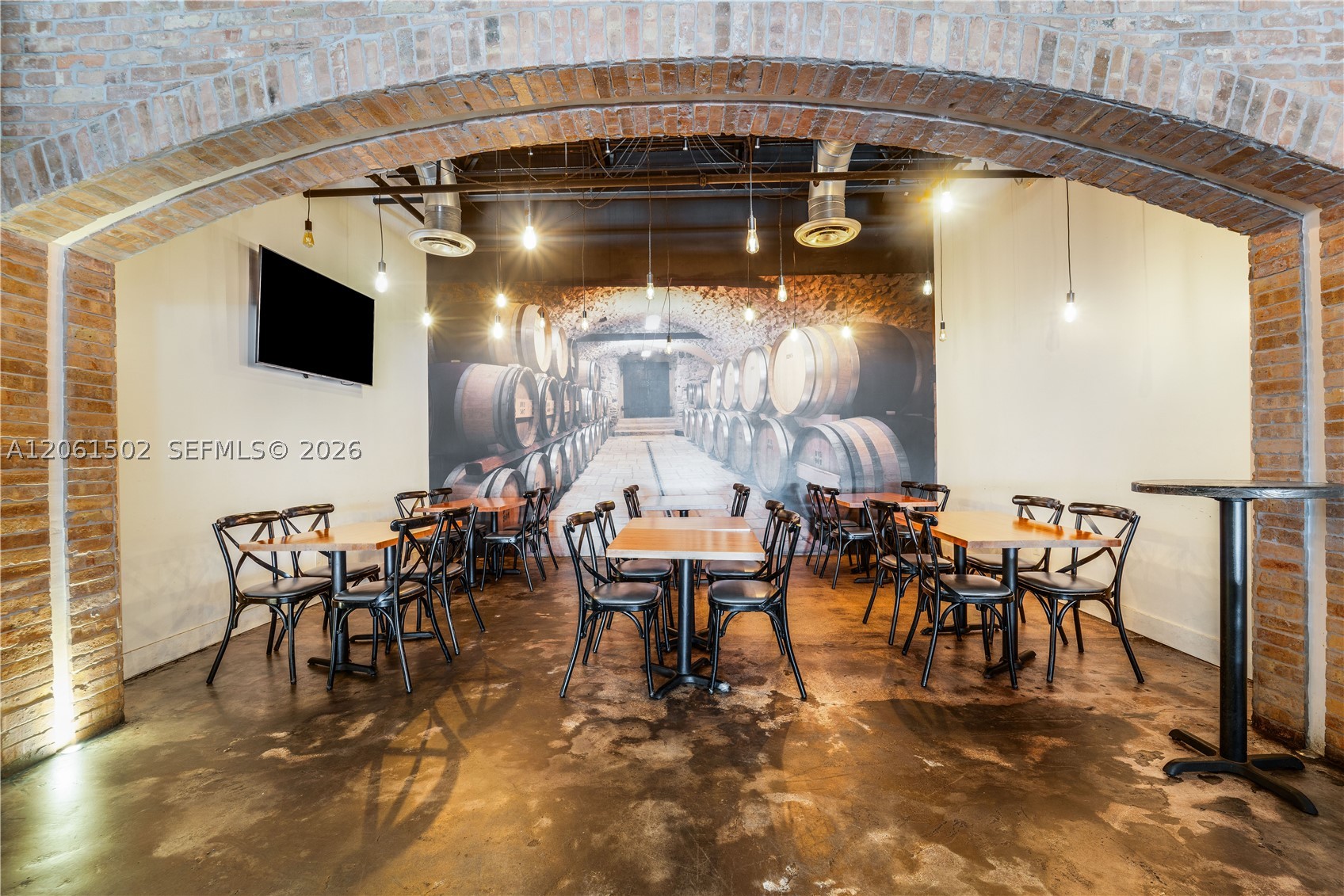 A12061502 Property Photo 21