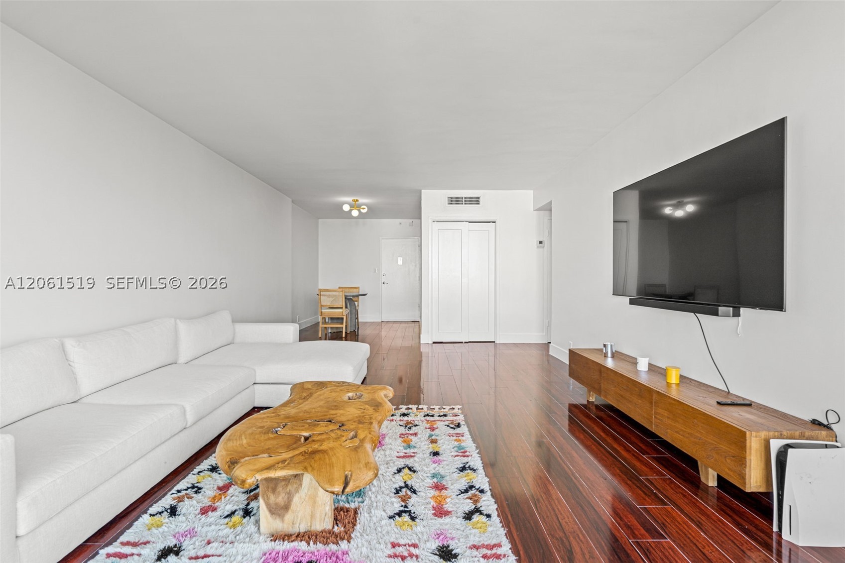 1000 West Ave 609 Property Photo 8