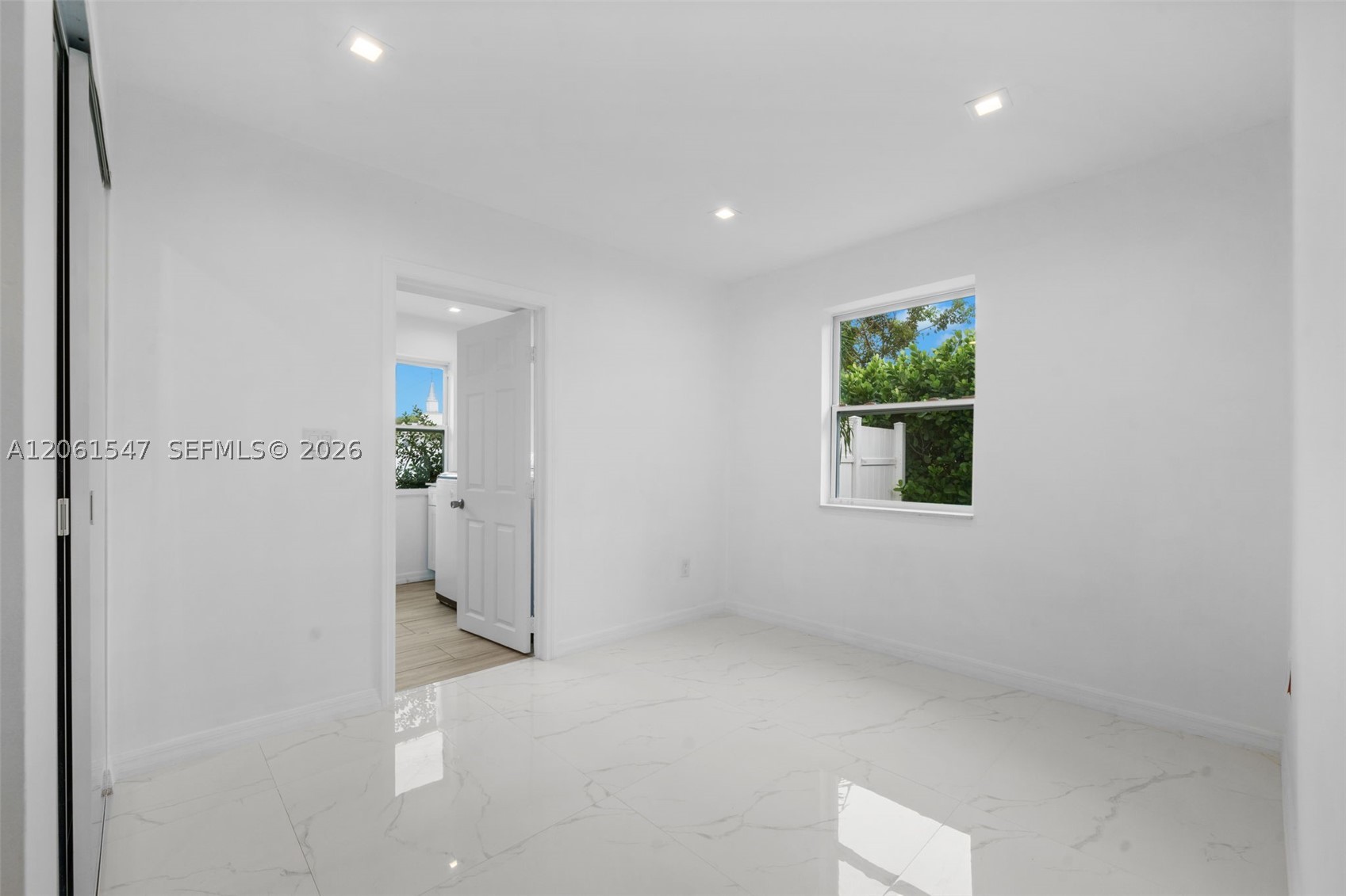 524 Nw 10th St 0 Property Photo 8