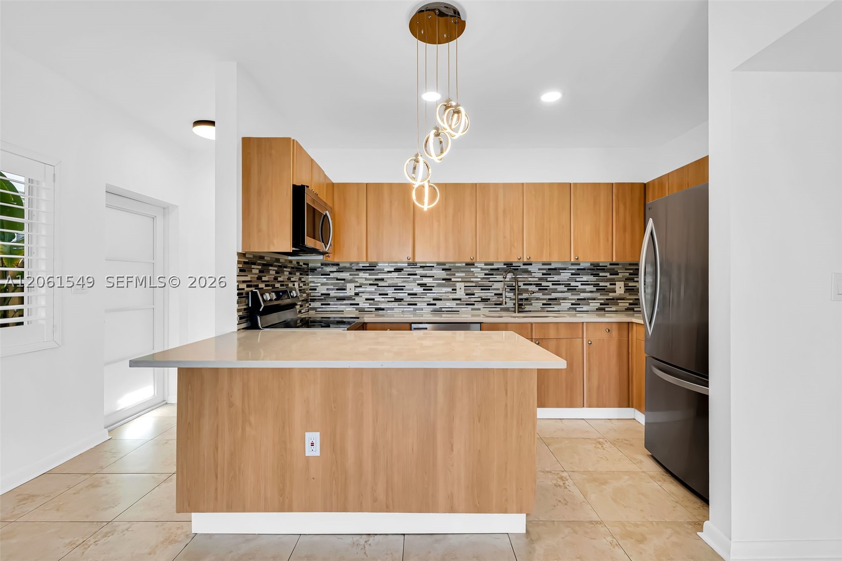 6905 Bay Dr 16 Property Photo 17