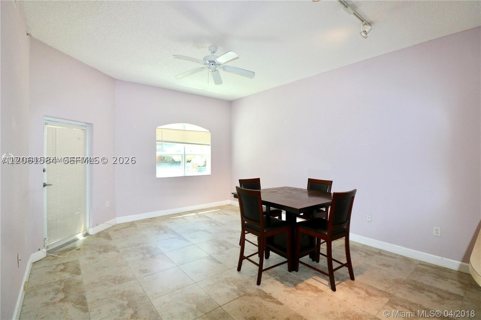 6001 Sw 70th St 117 Property Photo 5