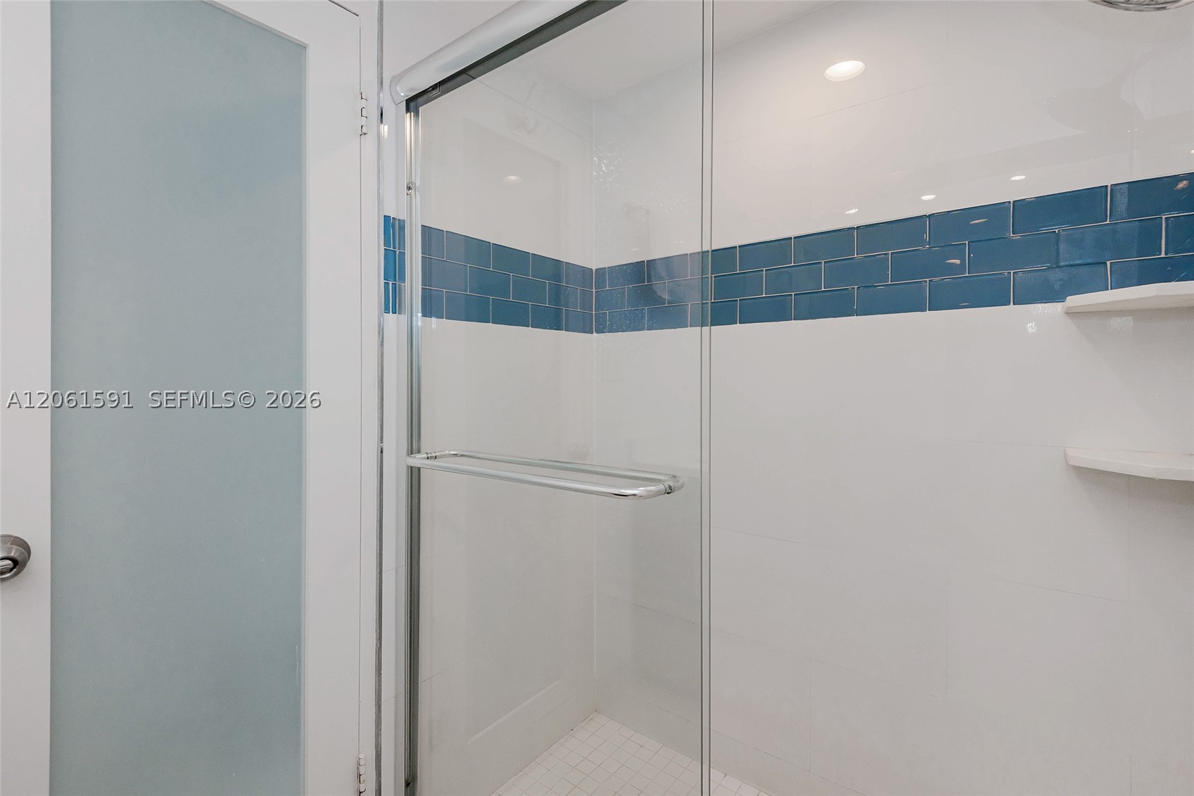 1000 West Ave 1220 Property Photo 17