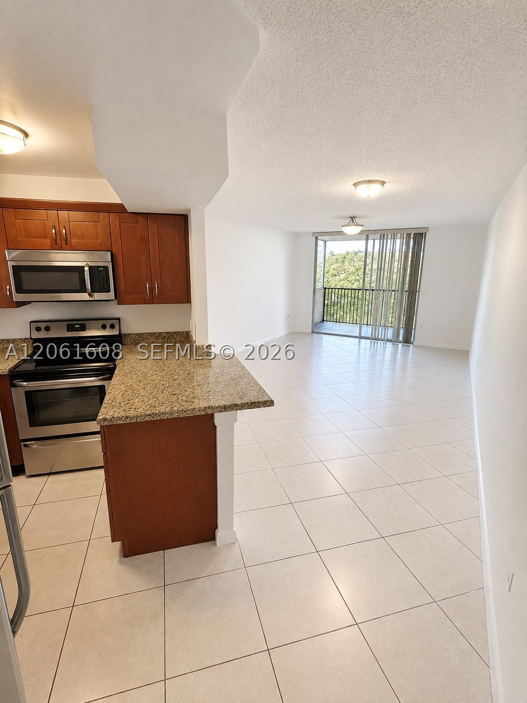 8363 Lake Dr 301 Property Photo 4