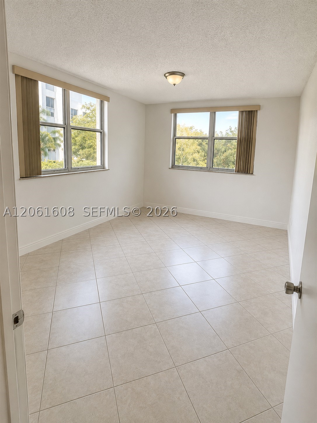 8363 Lake Dr 301 Property Photo 5