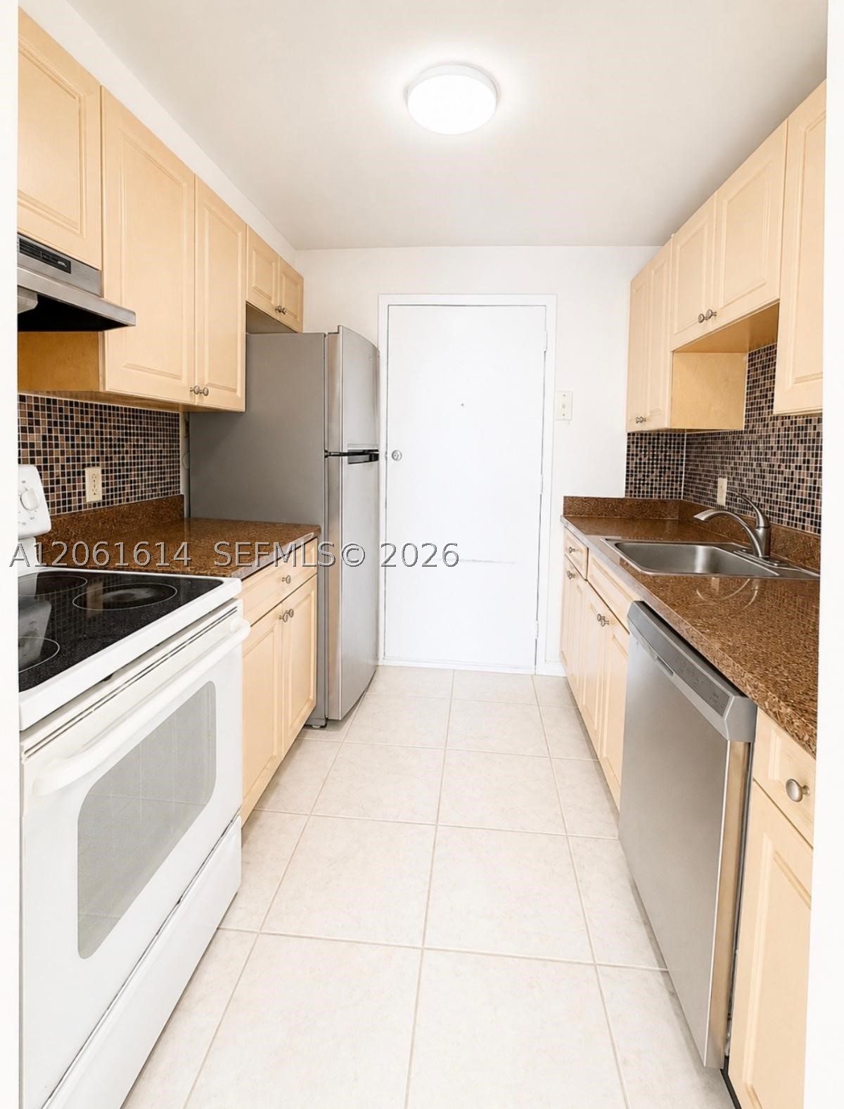 2020 Ne 135th St 710 Property Photo 4