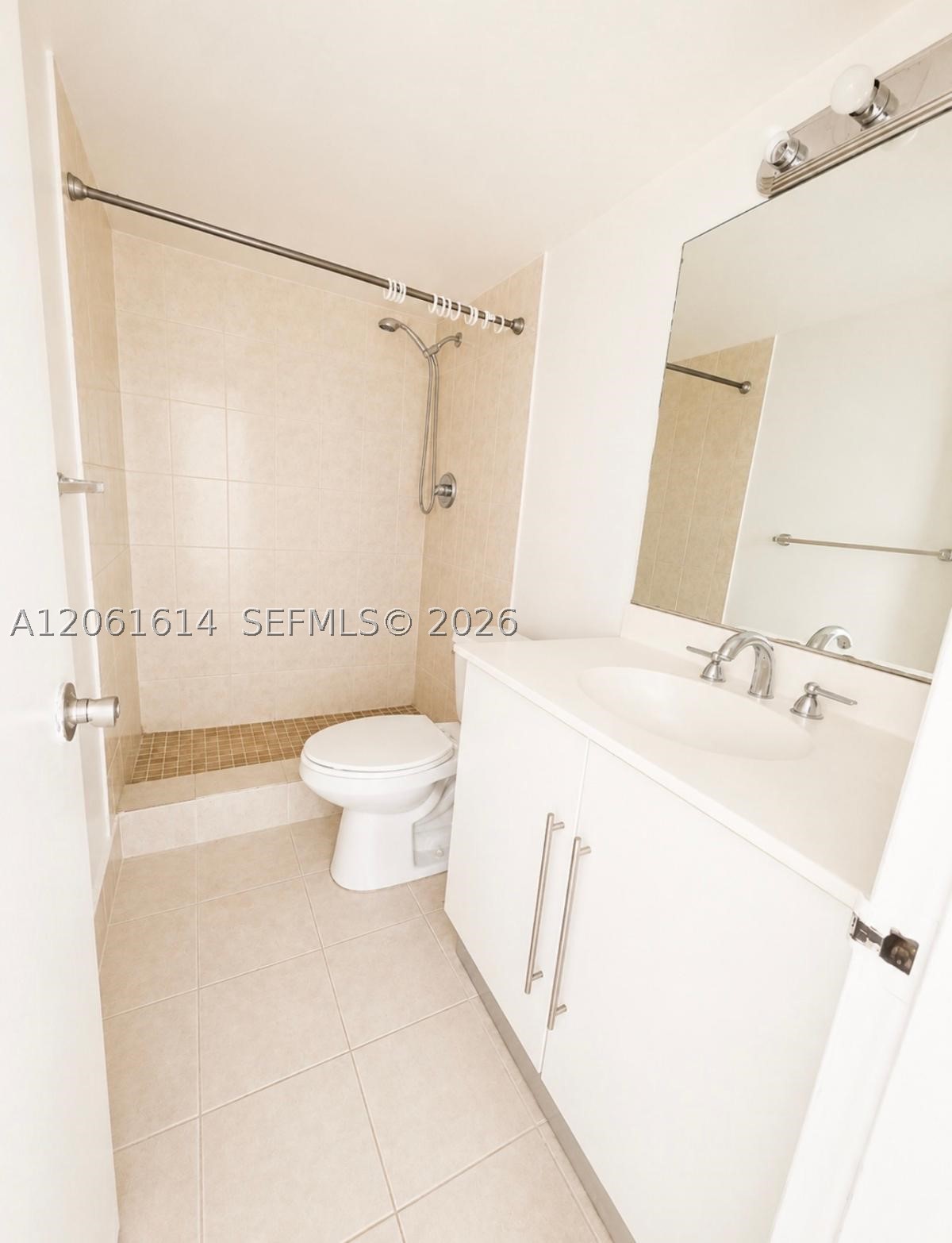 2020 Ne 135th St 710 Property Photo 8