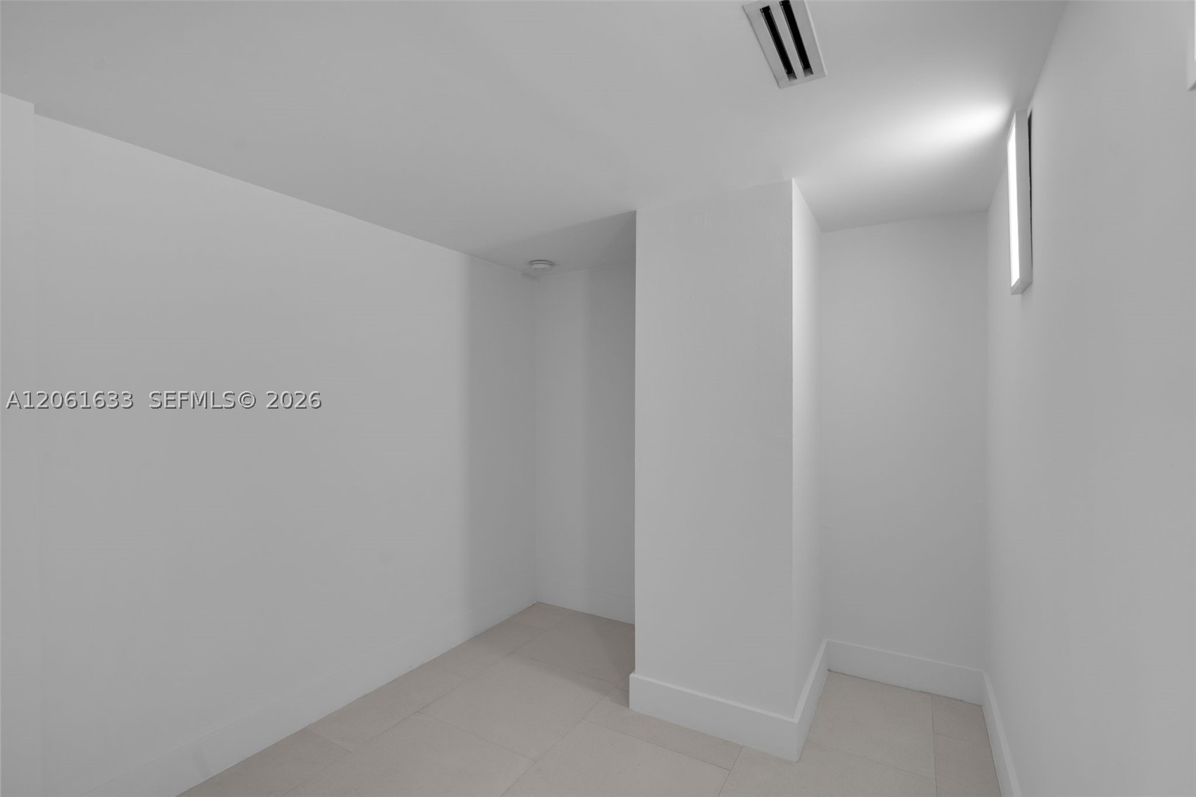 881 Ocean Dr 7h Property Photo 14