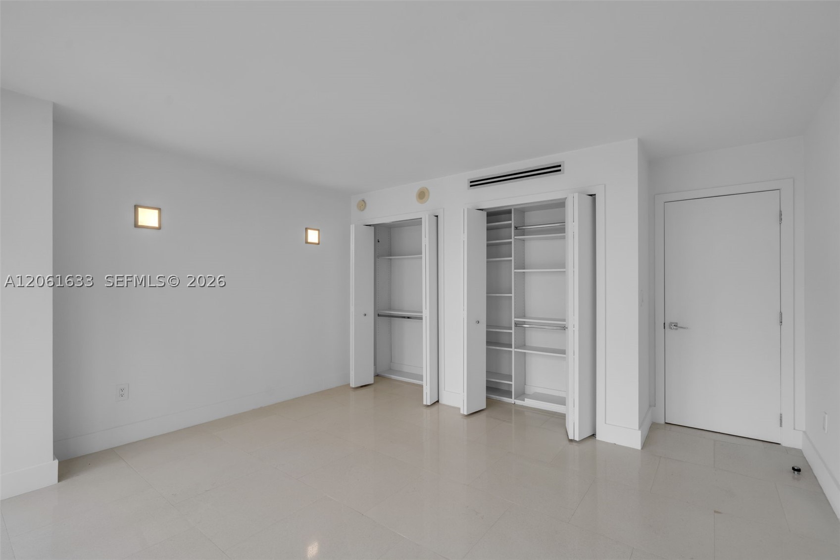 881 Ocean Dr 7h Property Photo 16
