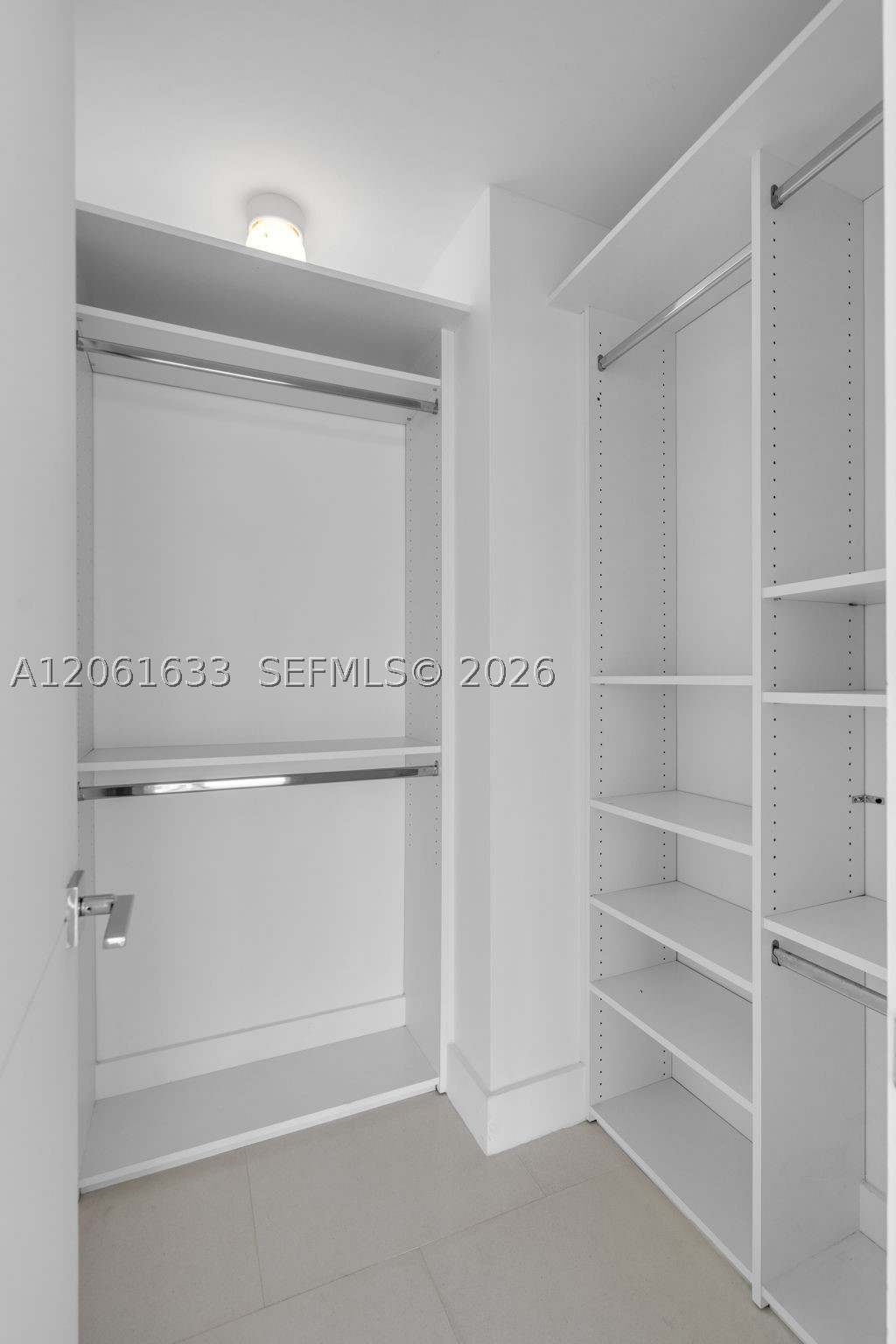 881 Ocean Dr 7h Property Photo 19