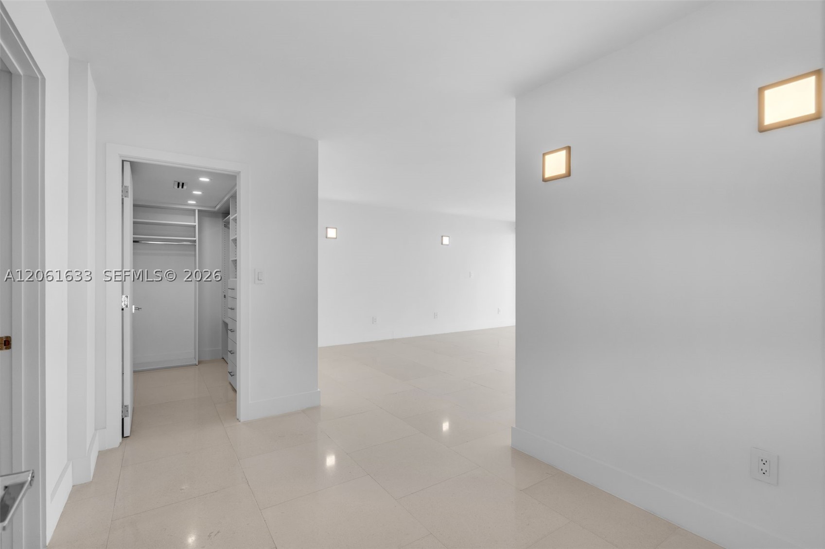 881 Ocean Dr 7h Property Photo 20