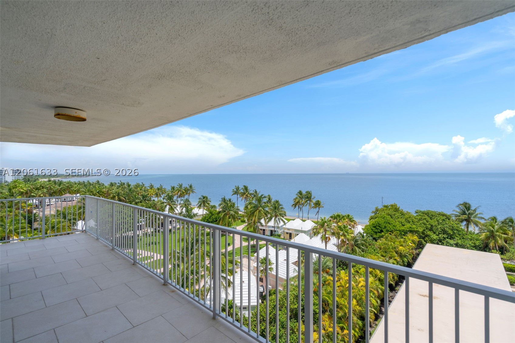 881 Ocean Dr 7h Property Photo 32