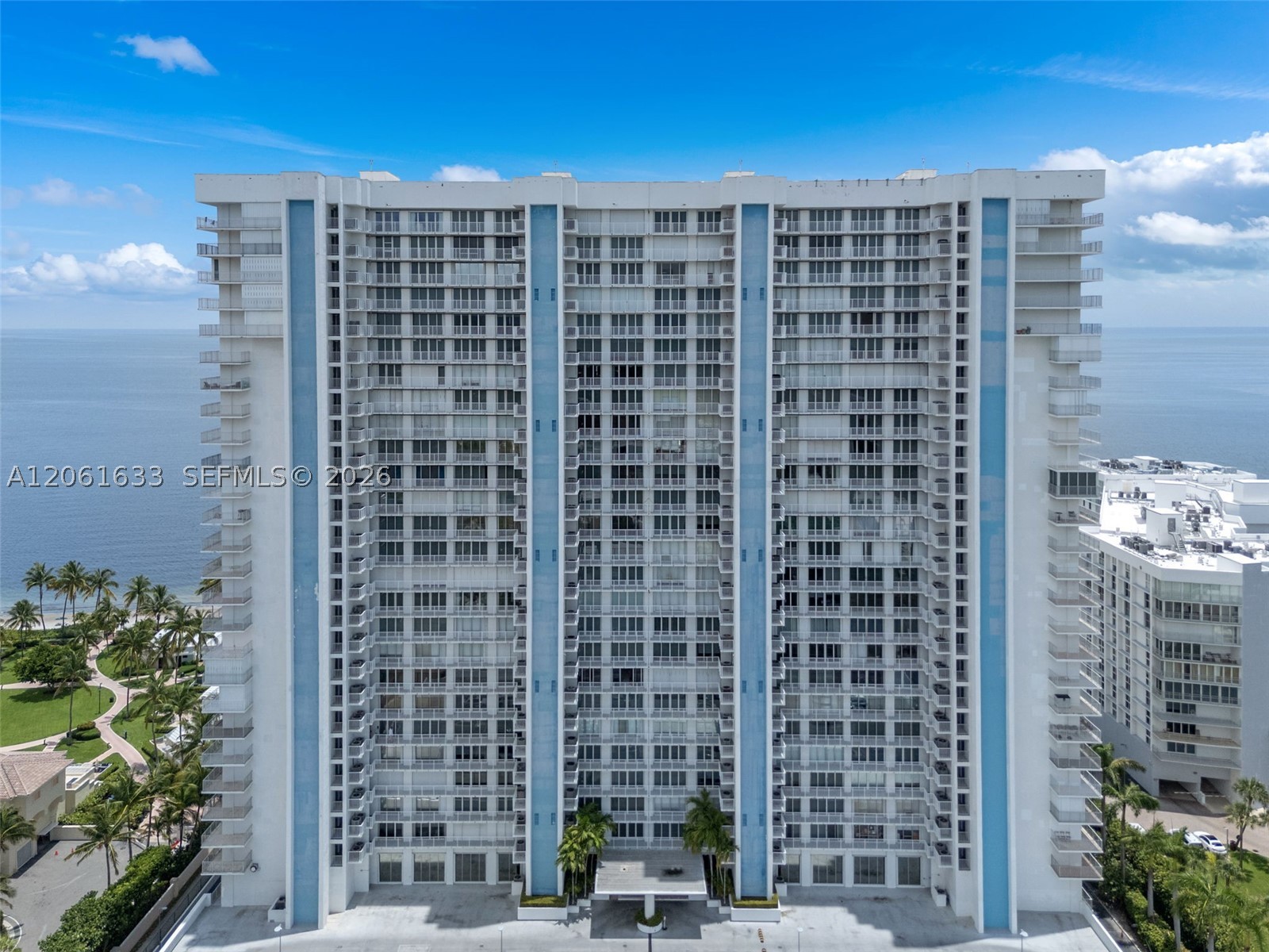 881 Ocean Dr 7h Property Photo 38