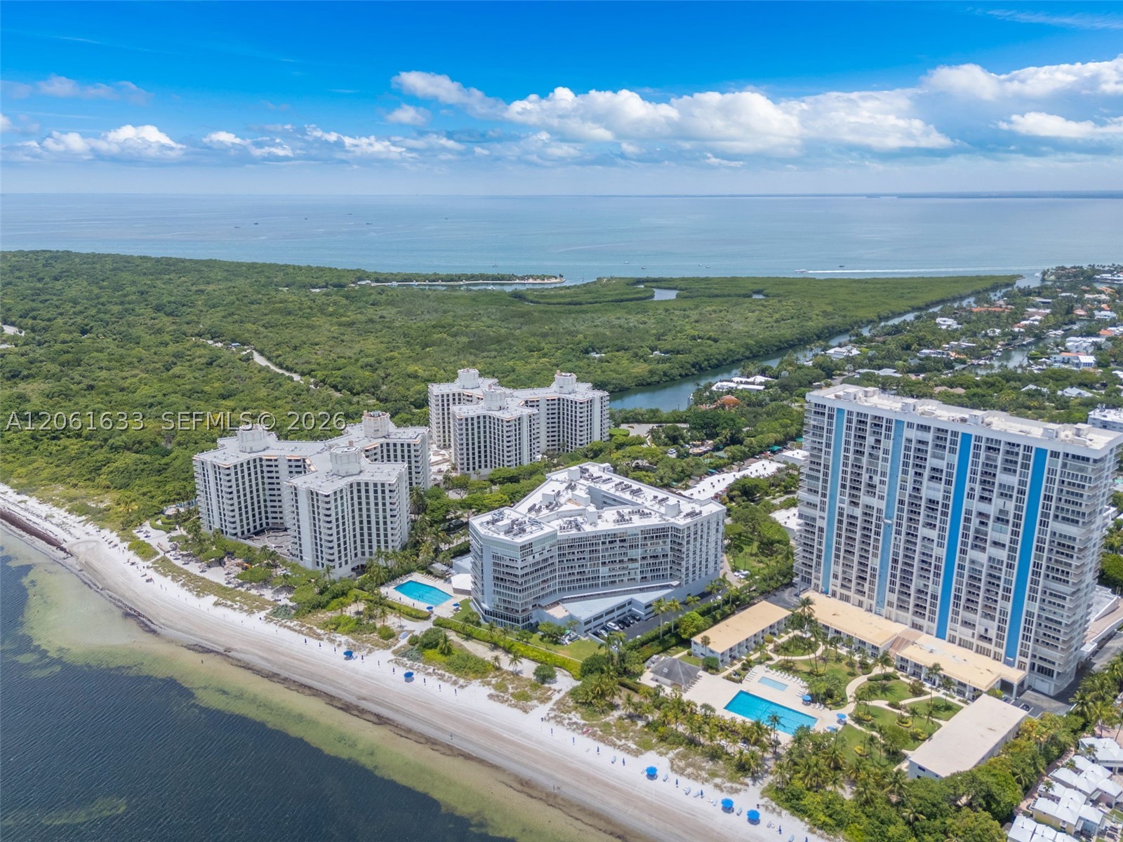 881 Ocean Dr 7h Property Photo 45