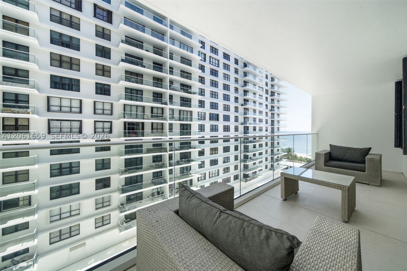 9801 Collins Ave 10v Property Photo 17