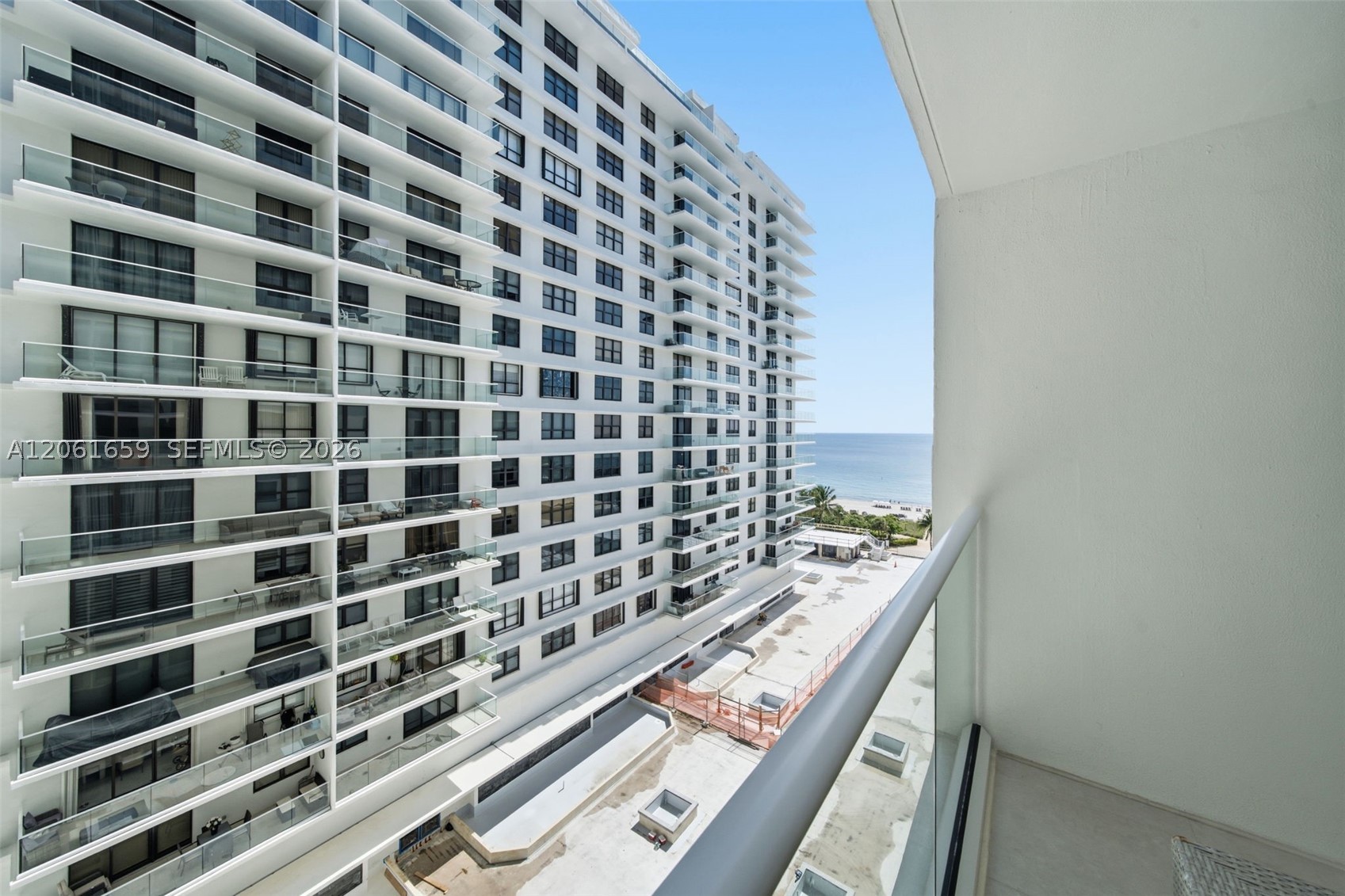 9801 Collins Ave 10v Property Photo 19