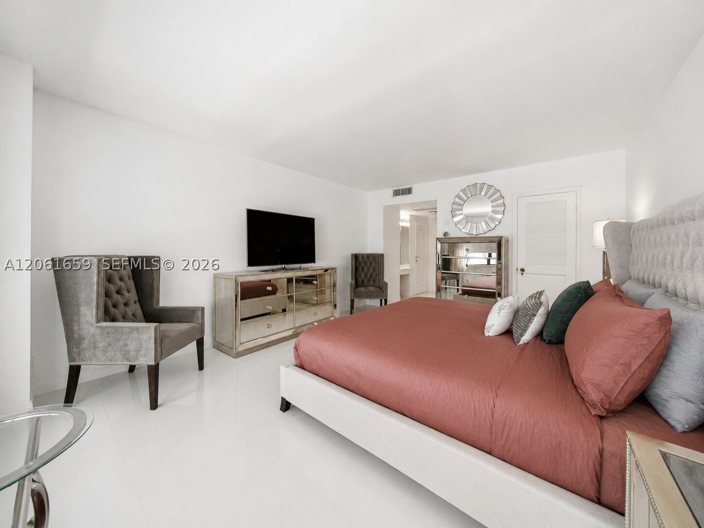9801 Collins Ave 10v Property Photo 26