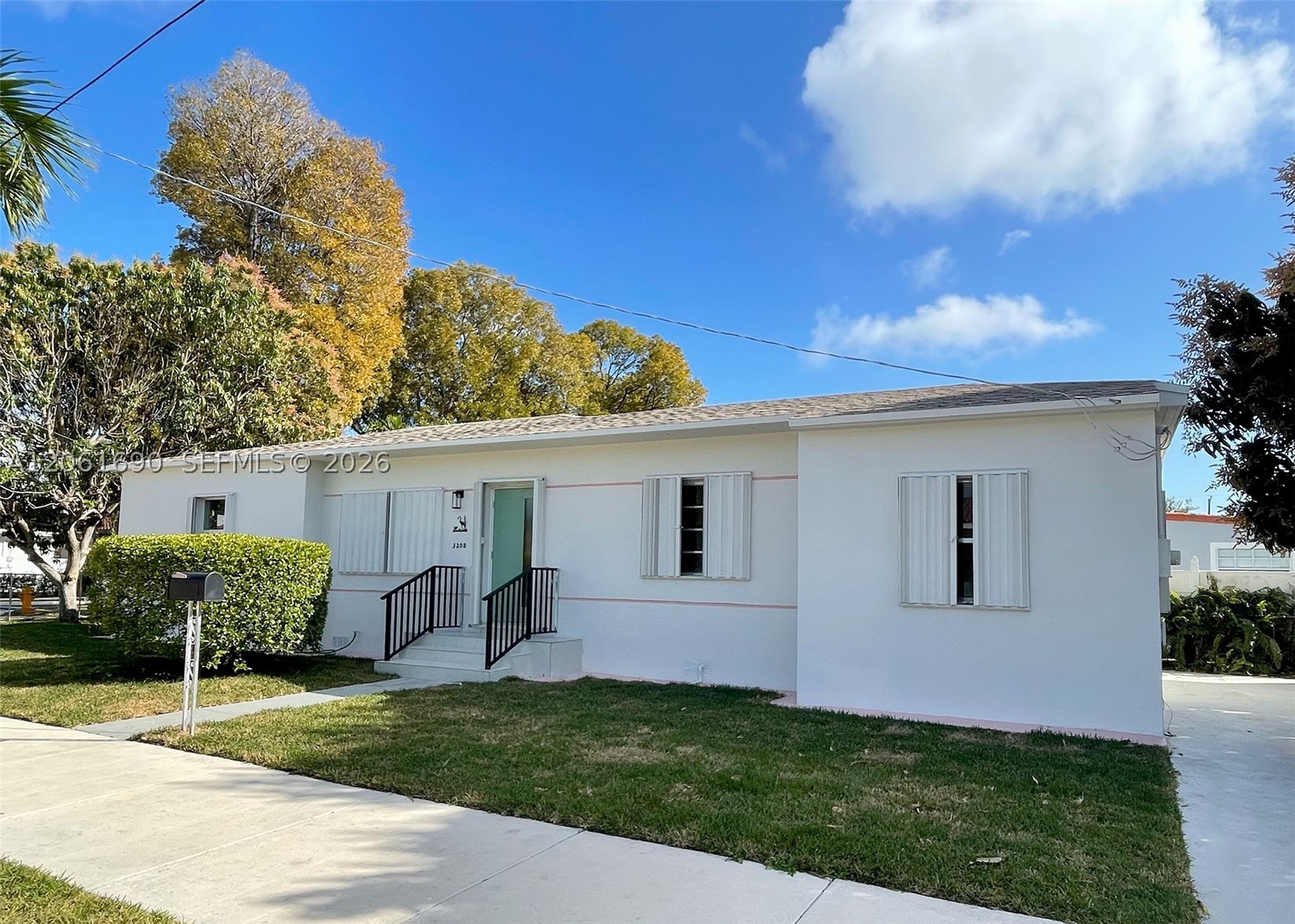 3200 SW 2nd St A Property Photo 1