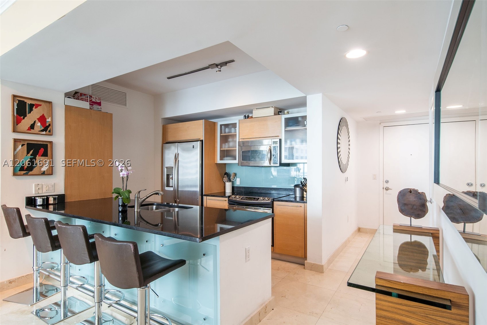 950 Brickell Bay Dr 1211 Property Photo 2
