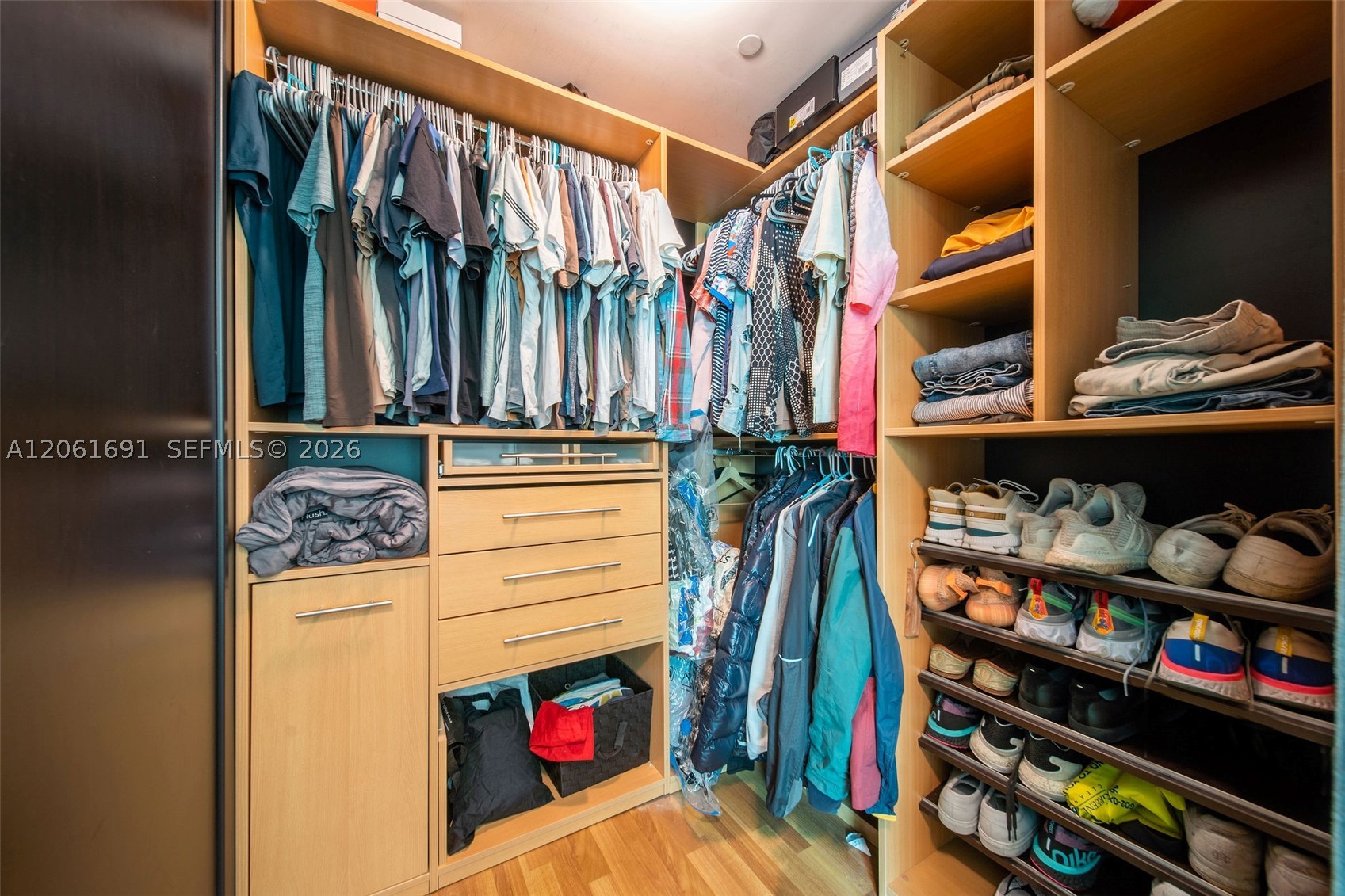 950 Brickell Bay Dr 1211 Property Photo 12