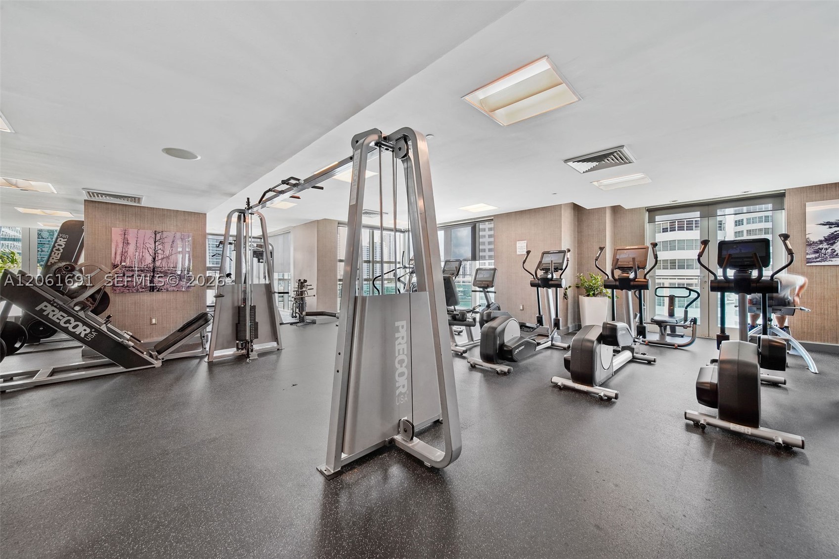 950 Brickell Bay Dr 1211 Property Photo 19