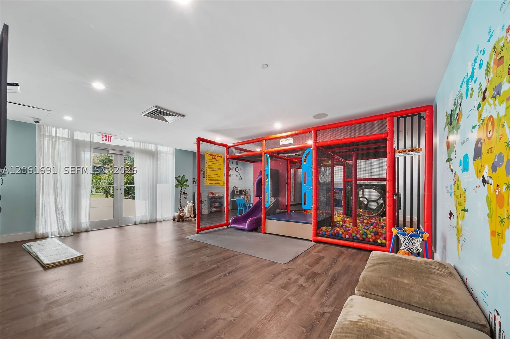 950 Brickell Bay Dr 1211 Property Photo 27