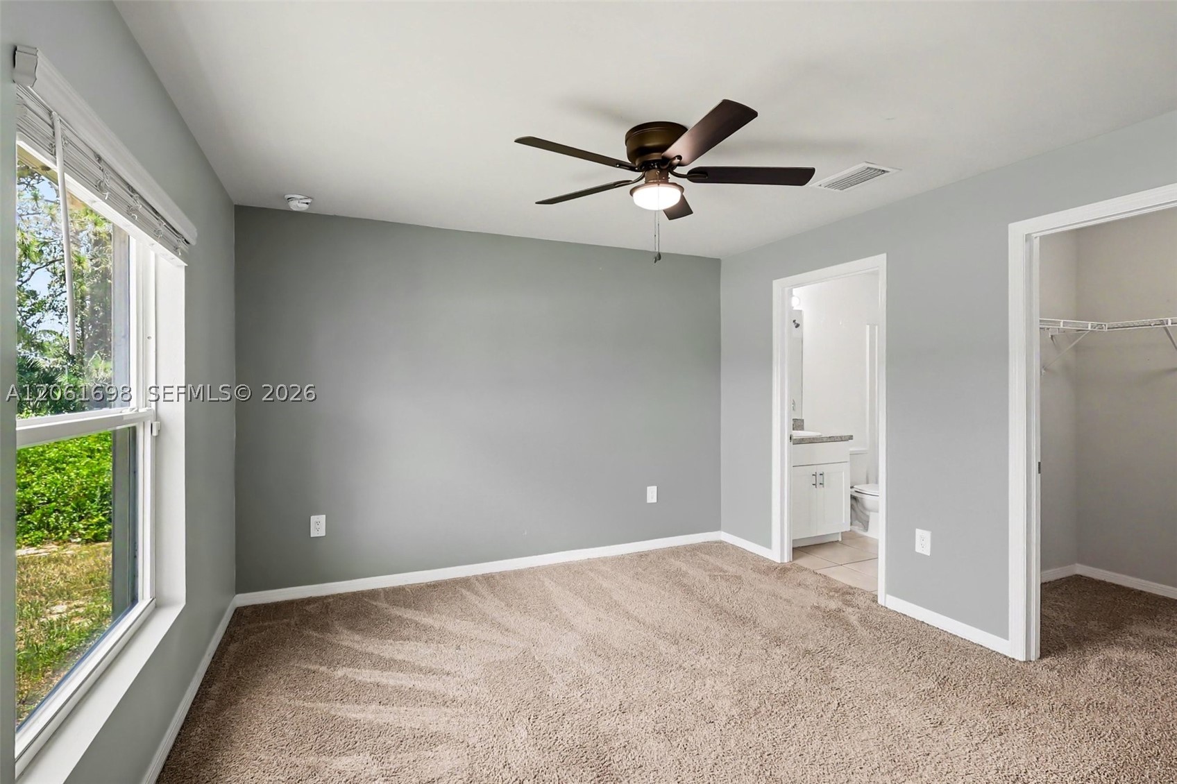 5003 Pinetree Ln Property Photo 9