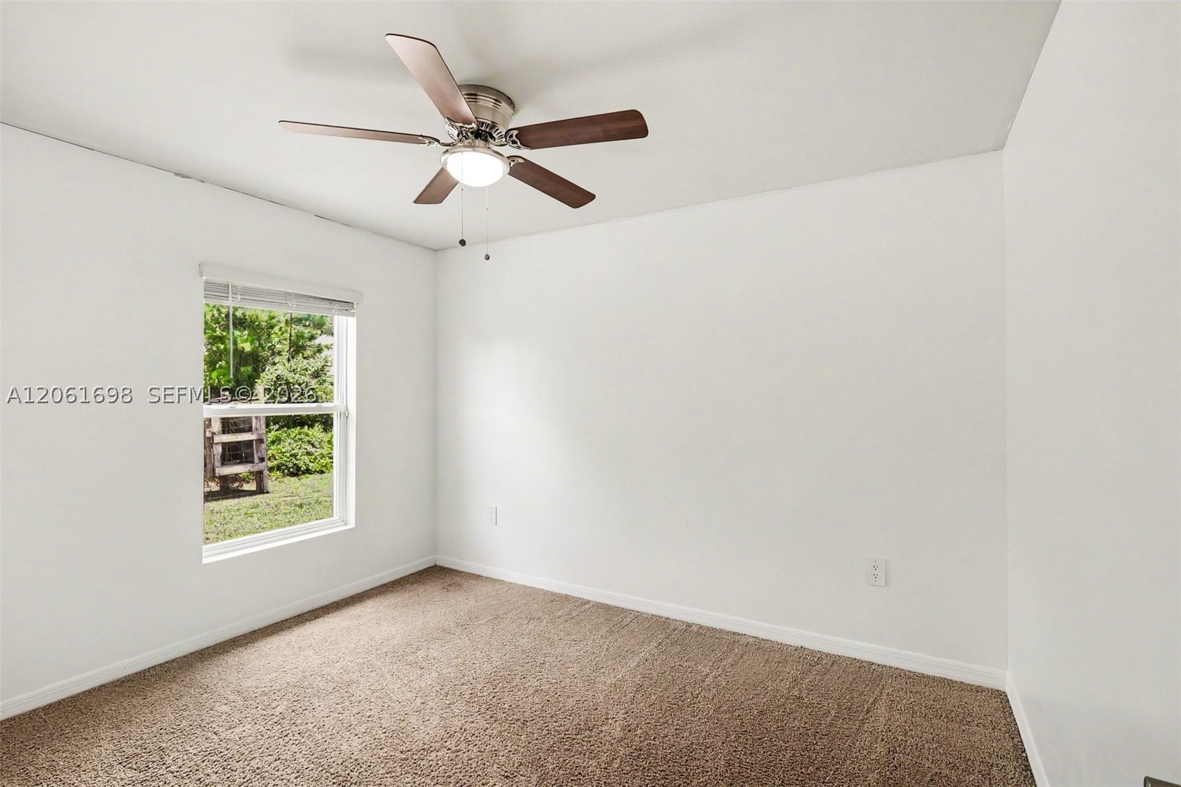 5003 Pinetree Ln Property Photo 12