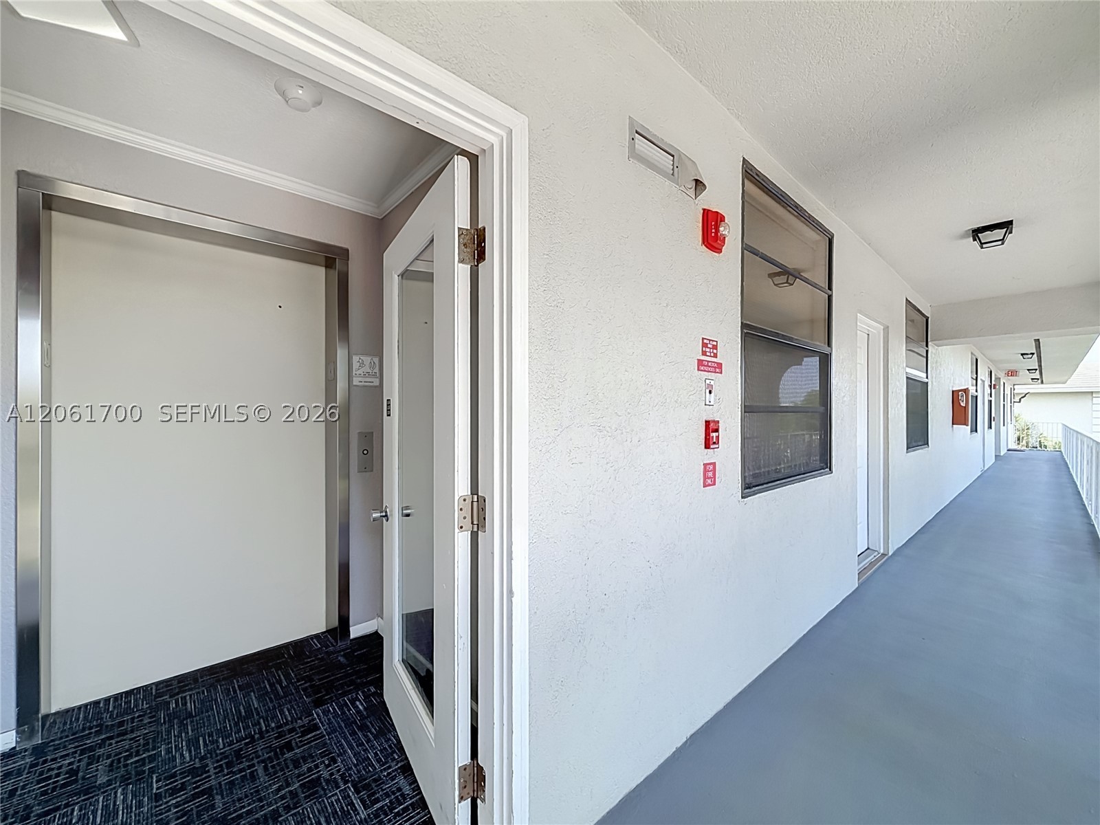 1713 Whitehall Dr 404 Property Photo 13