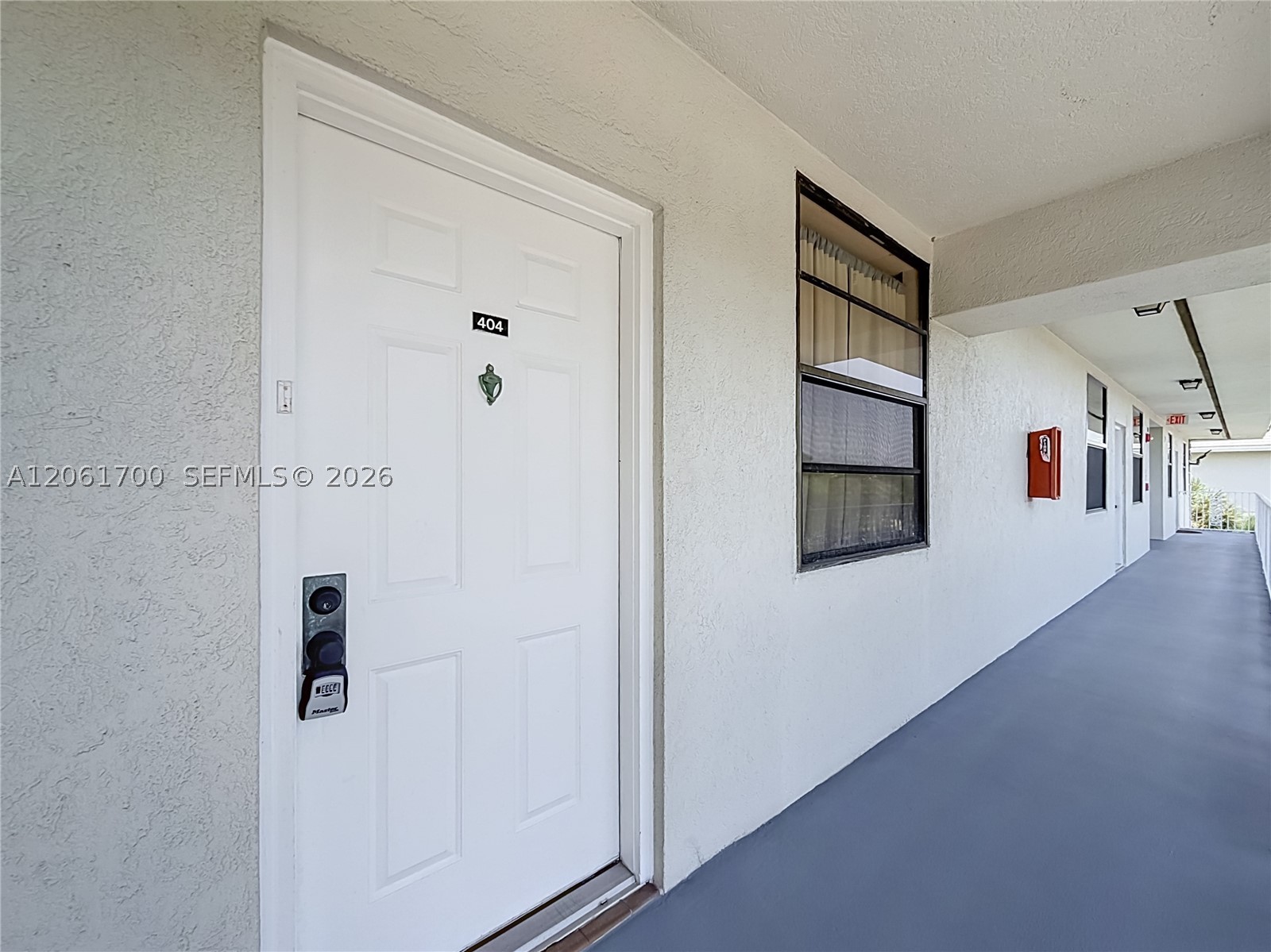 1713 Whitehall Dr 404 Property Photo 14