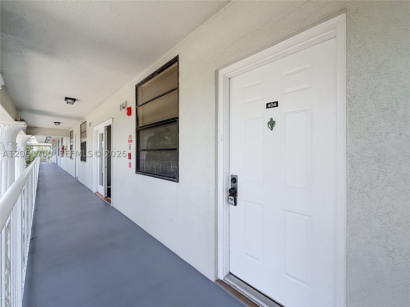 1713 Whitehall Dr 404 Property Photo 15