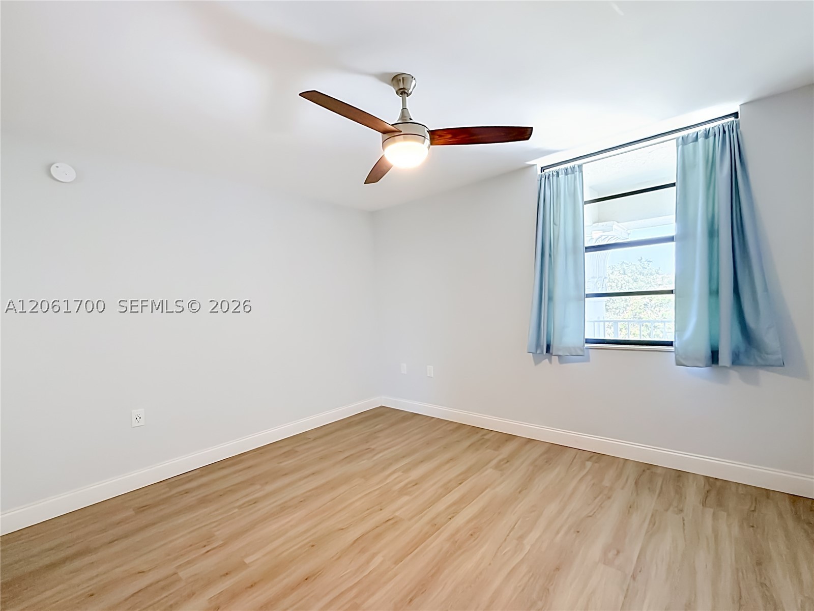 1713 Whitehall Dr 404 Property Photo 41