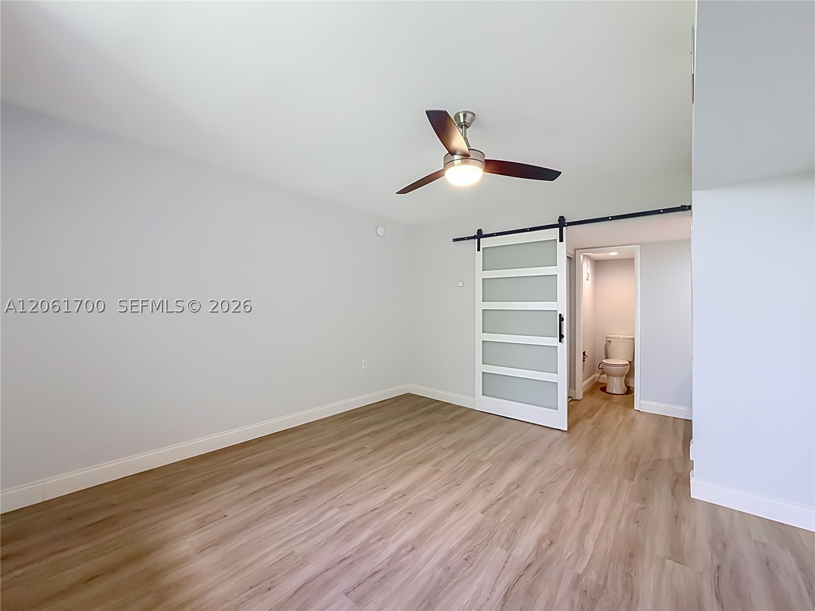 1713 Whitehall Dr 404 Property Photo 49