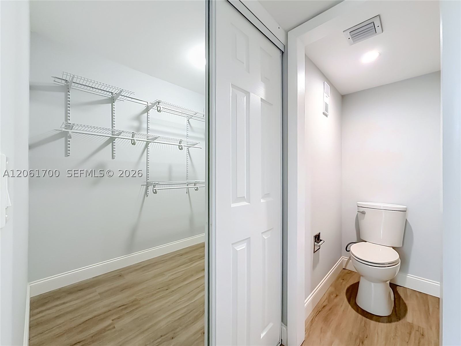 1713 Whitehall Dr 404 Property Photo 56