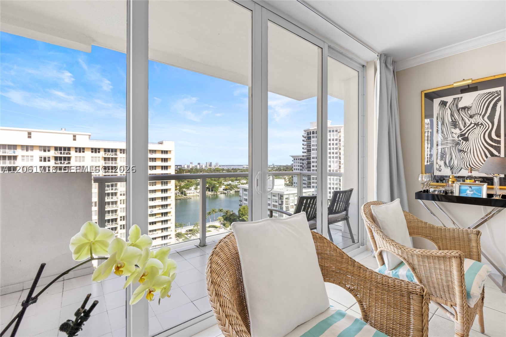 5601 Collins Ave 1515 Property Photo 1