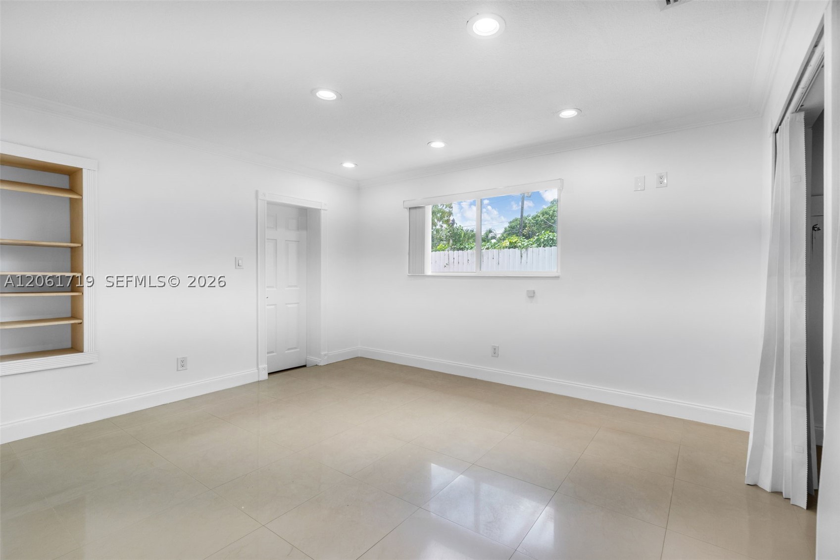 3685 W 9th Ave Property Photo 12