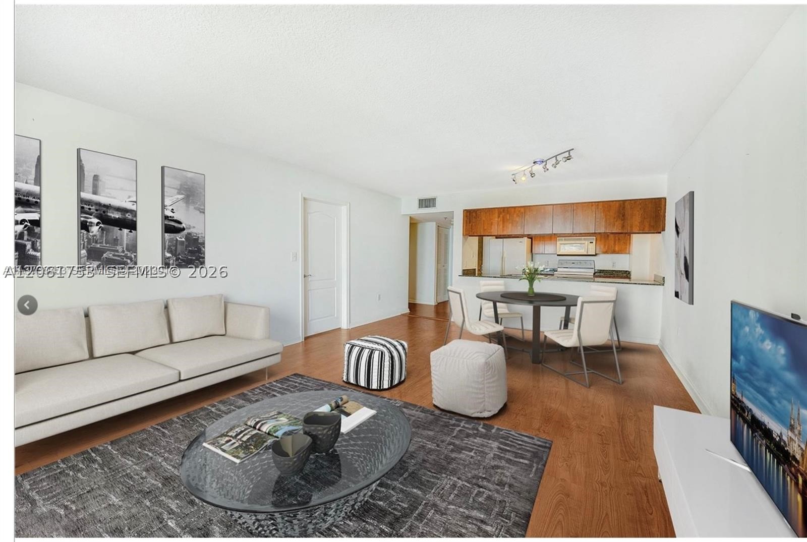 1200 Brickell Bay Dr 1822 Property Photo 7