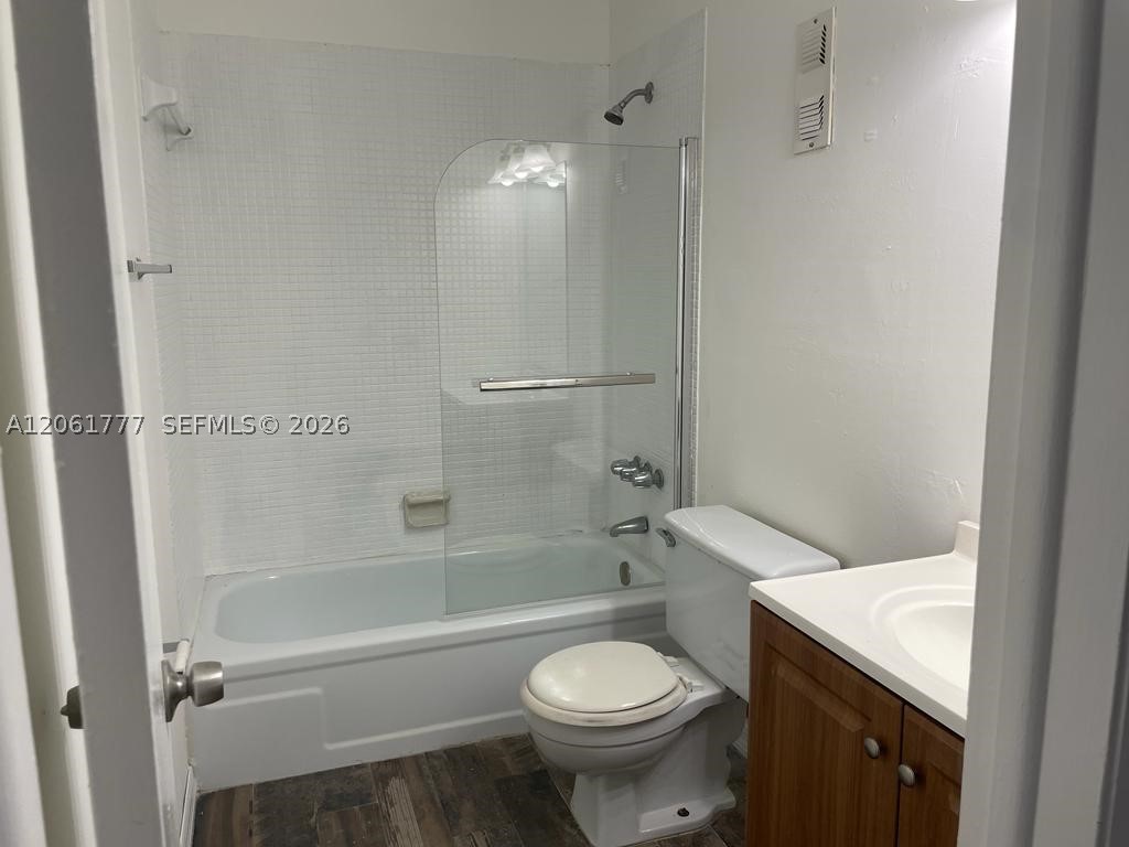 2017 Nw 46th Ave A202 Property Photo 14