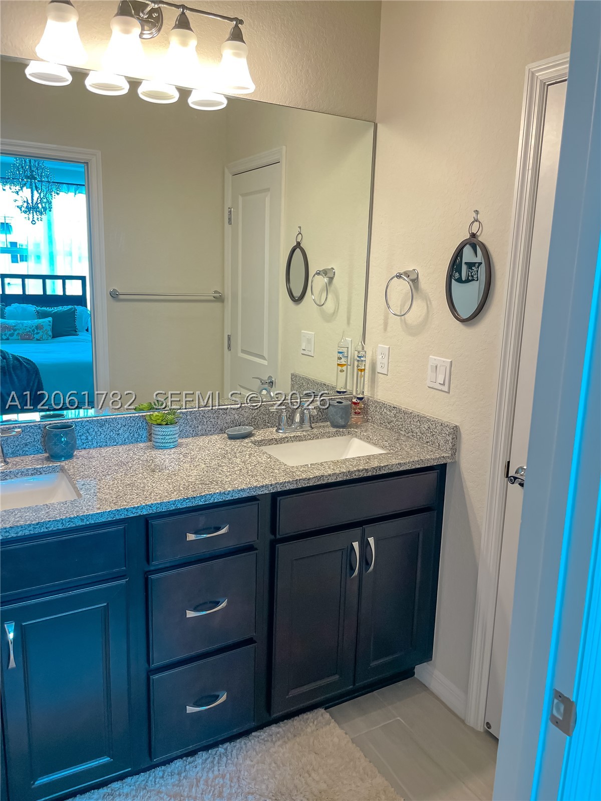 5100 Eucalyptus Dr 2 Property Photo 3