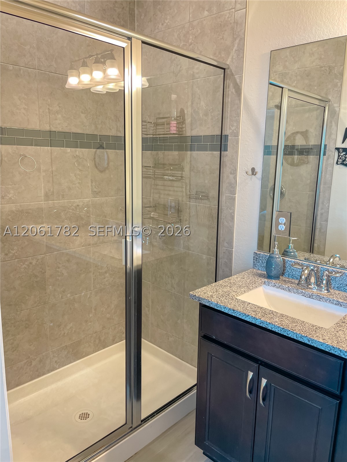 5100 Eucalyptus Dr 2 Property Photo 4