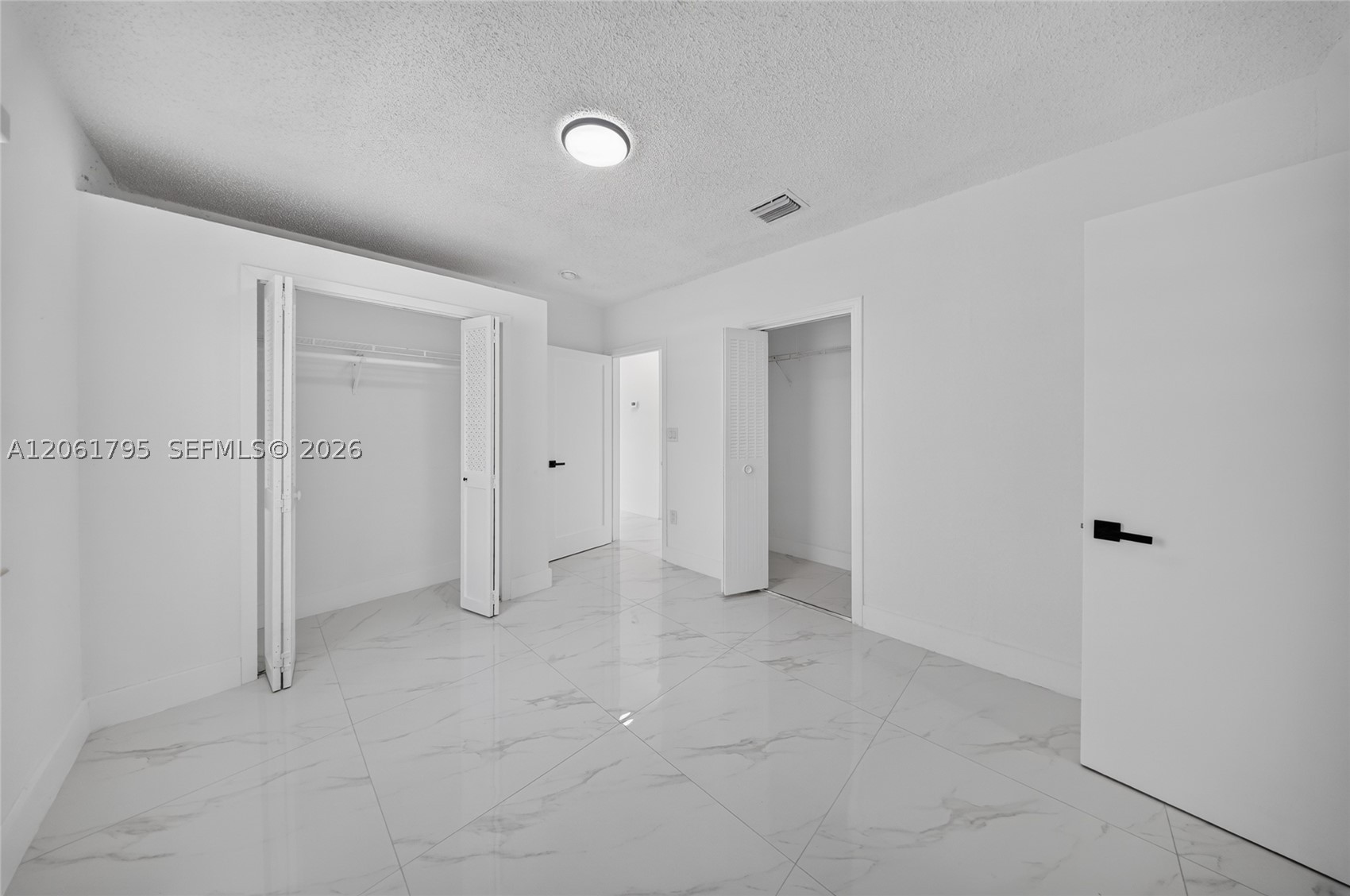 1055 Nw 32nd Ct Property Photo 39
